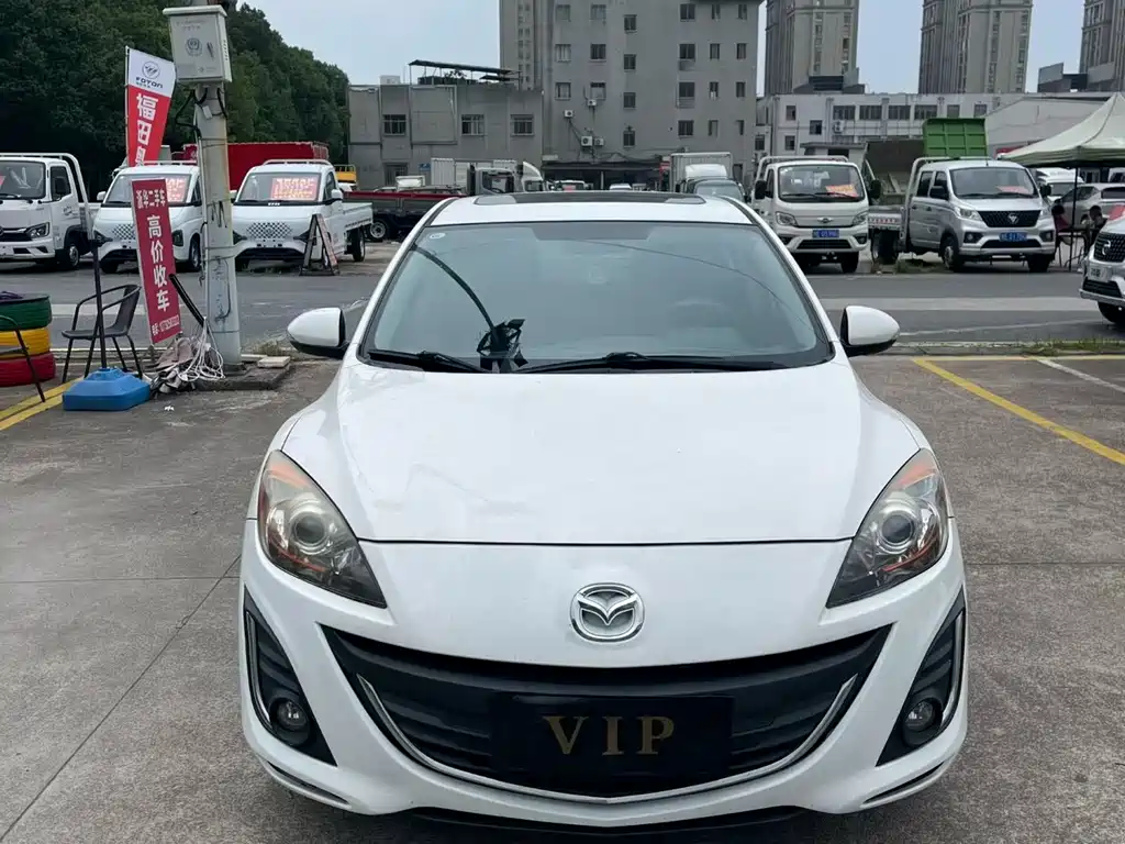 Mazda 3 Star 2015 sedan 2.0L automatic sports model купить на сайте DeffCars