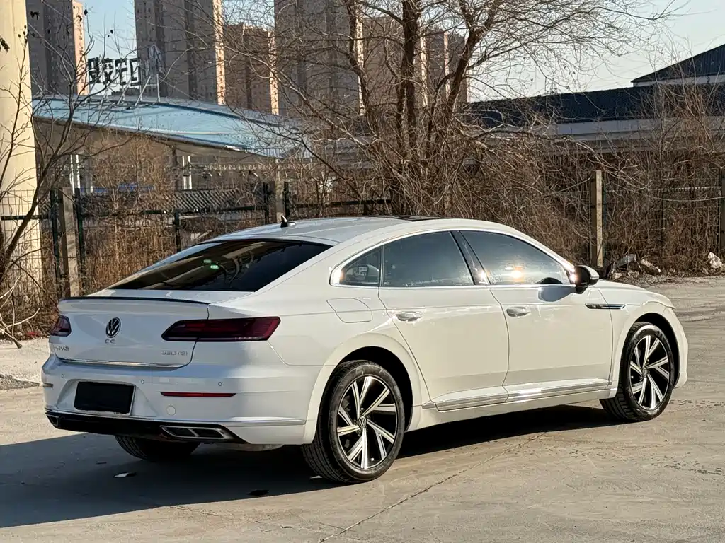 FAW-Volkswagen CC 2021 330TSI Dazzling Edition купить на сайте DeffCars