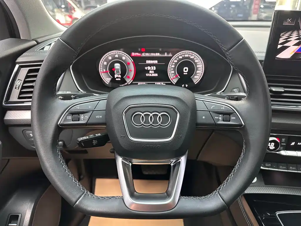 Audi Q5L 2022 40T luxury and dynamic model купить на сайте DeffCars