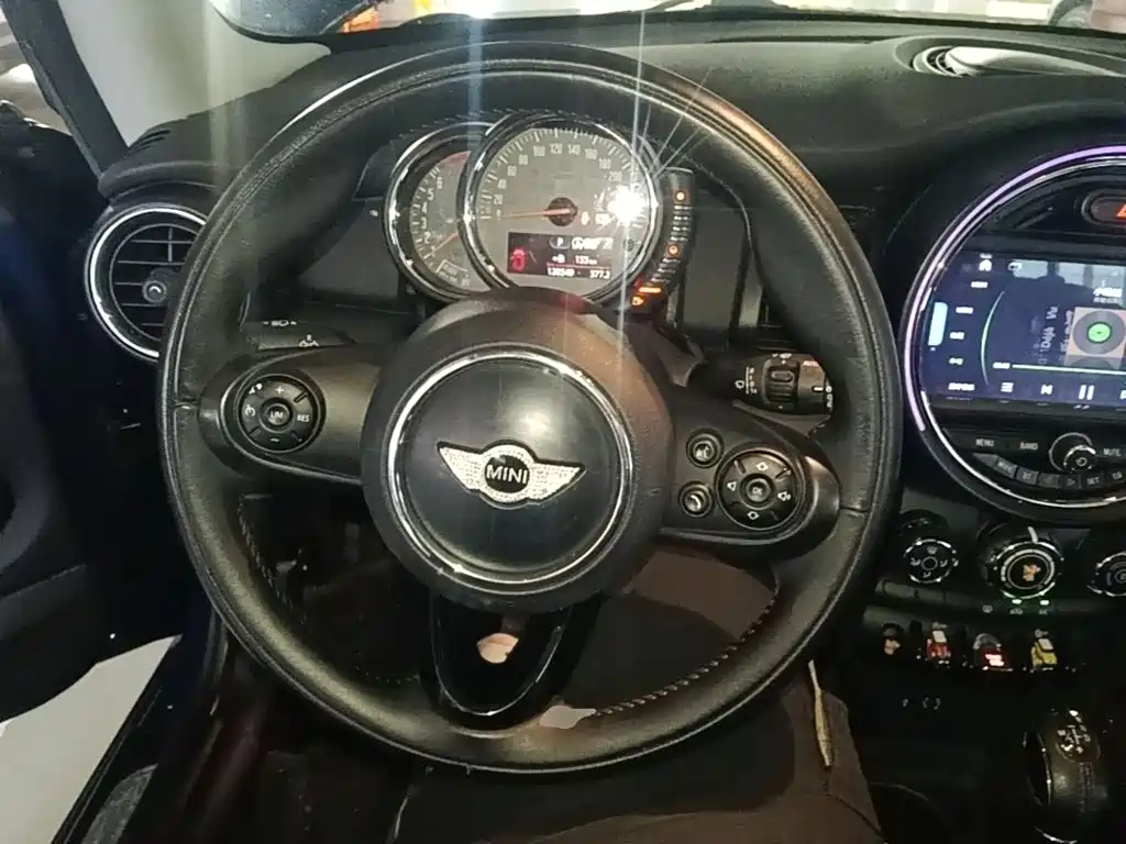 MINI 2014 1.2T ONE+ купить на сайте DeffCars