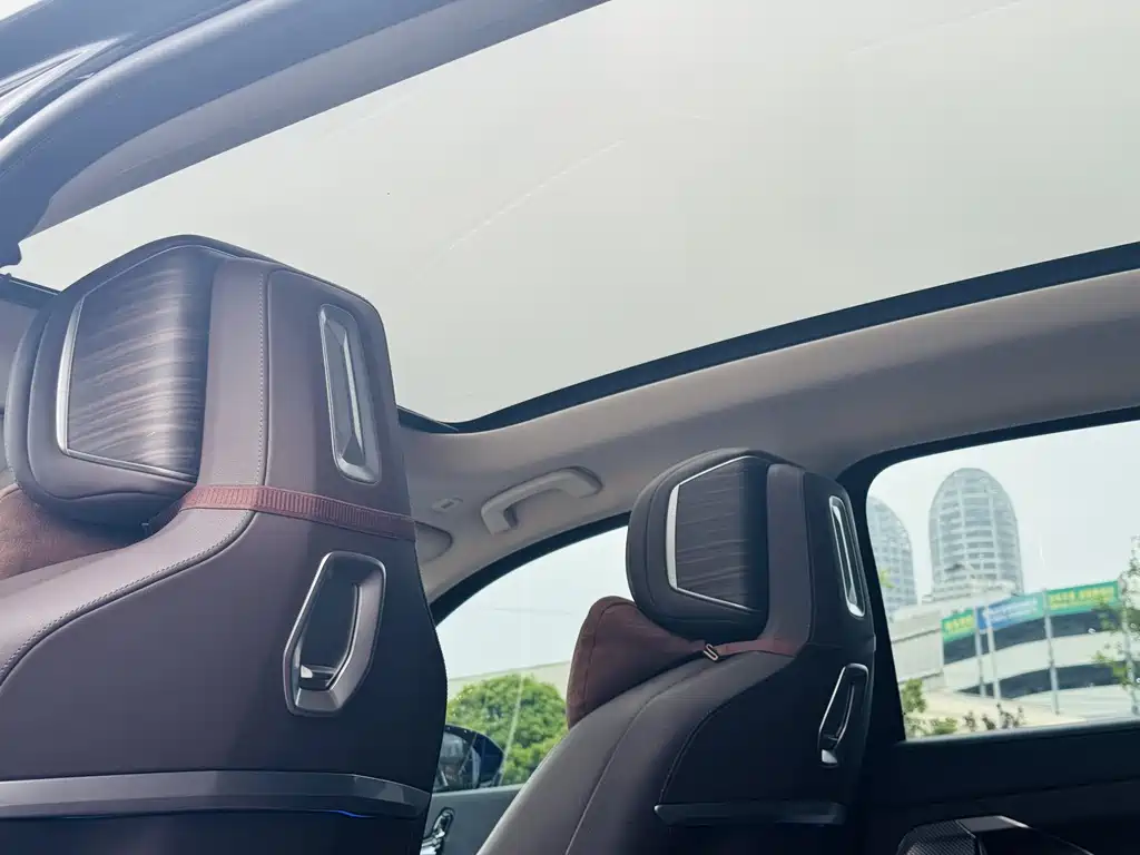 BMW 7 Series 2023 740Li Leading M Sports Package купить на сайте DeffCars