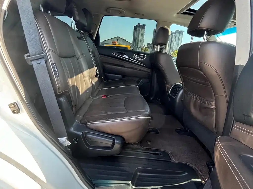 Infiniti QX60 Imported 2016 2.5 S/C Hybrid Two-wheel drive Excellent Edition National V купить на сайте DeffCars