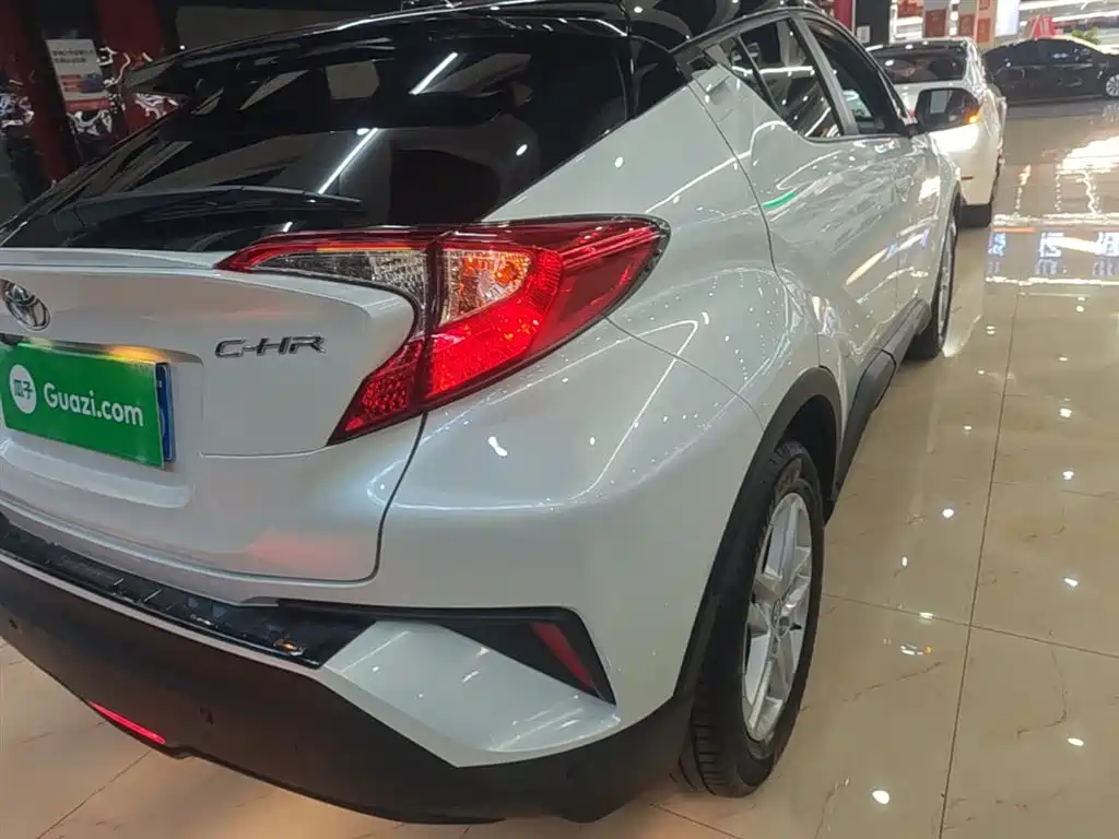 Toyota C-HR 2021 2.0L Comfort Edition купить на сайте DeffCars