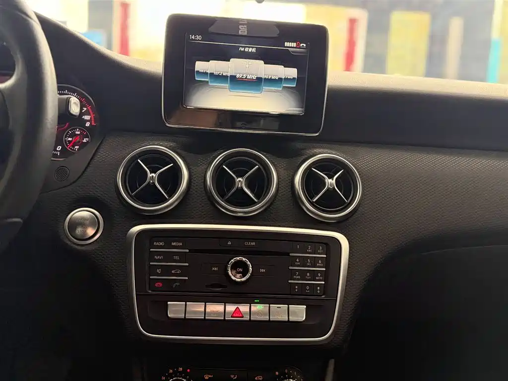 Mercedes-Benz A-Class (imported) 2017 facelift A 200 dynamic type купить на сайте DeffCars