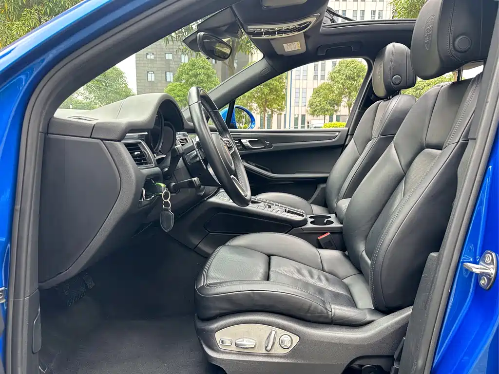 Macan 2017 Macan 2.0T купить на сайте DeffCars