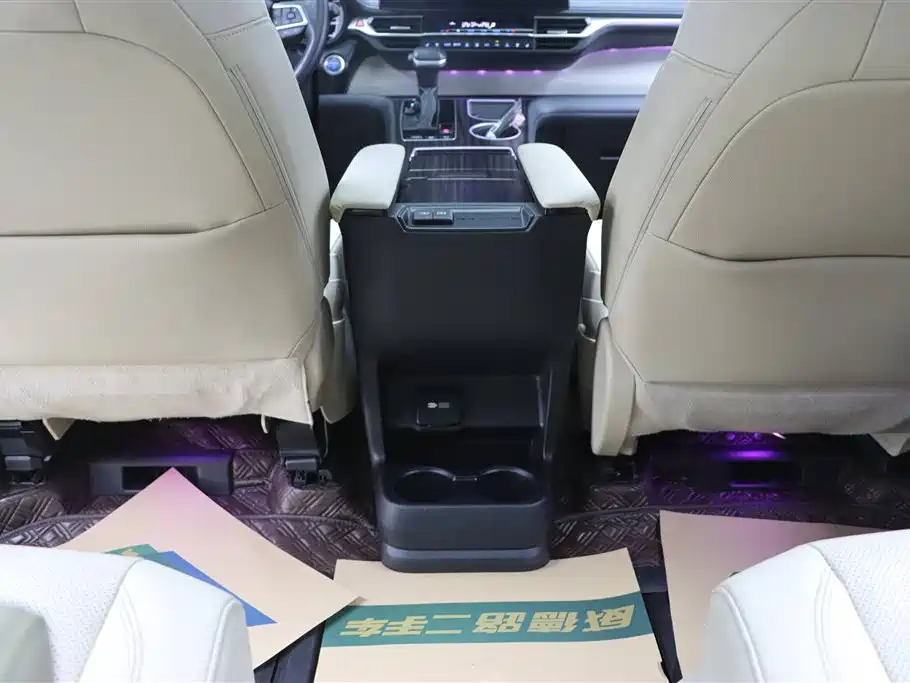 Grevia 2022 2.5L Hybrid Honor Edition купить на сайте DeffCars