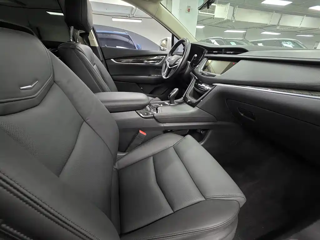 Cadillac XT5 2016 25T luxury model купить на сайте DeffCars