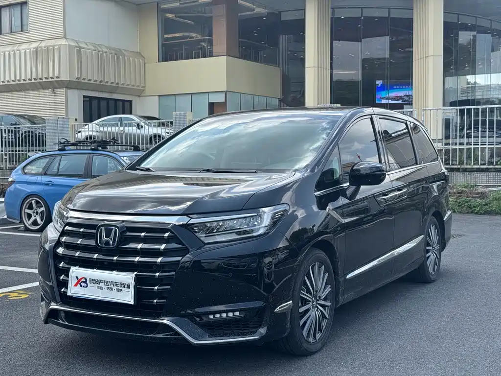 Alison 2022 2.0L e:HEV Extreme Edition купить на сайте DeffCars