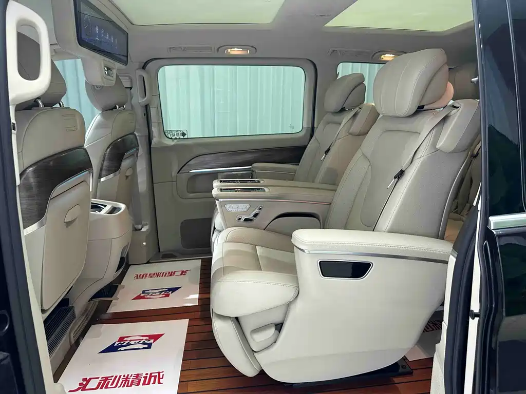 Mercedes-Benz V-Class 2021 V 260 L Long Wheelbase Luxury Edition купить на сайте DeffCars