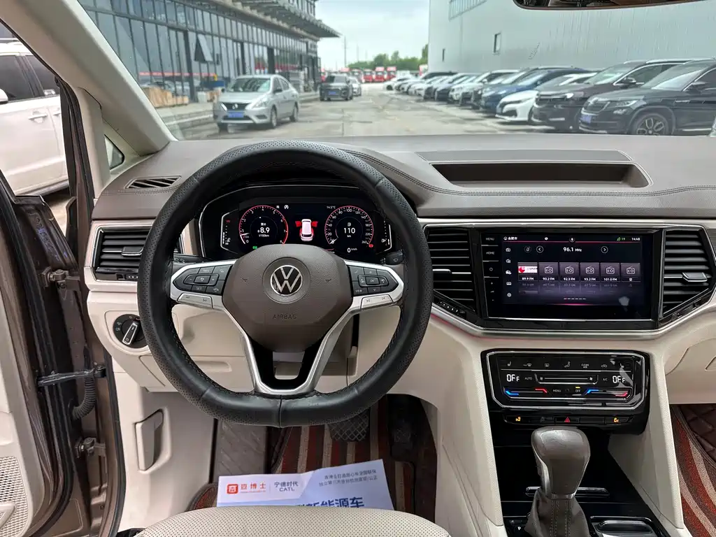 Weiran 2020 380TSI Premium Edition купить на сайте DeffCars