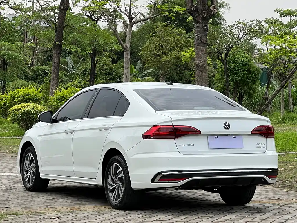 Bora 2023 200TSI DSG Yuexing Edition купить на сайте DeffCars