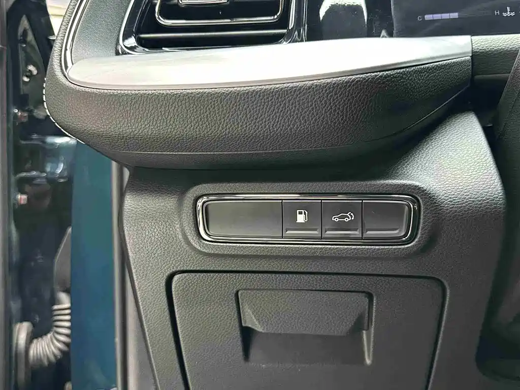 Trumpchi GS8 2022 Pilot Series 2.0TGDI 4WD Supreme Edition (seven seats) купить на сайте DeffCars