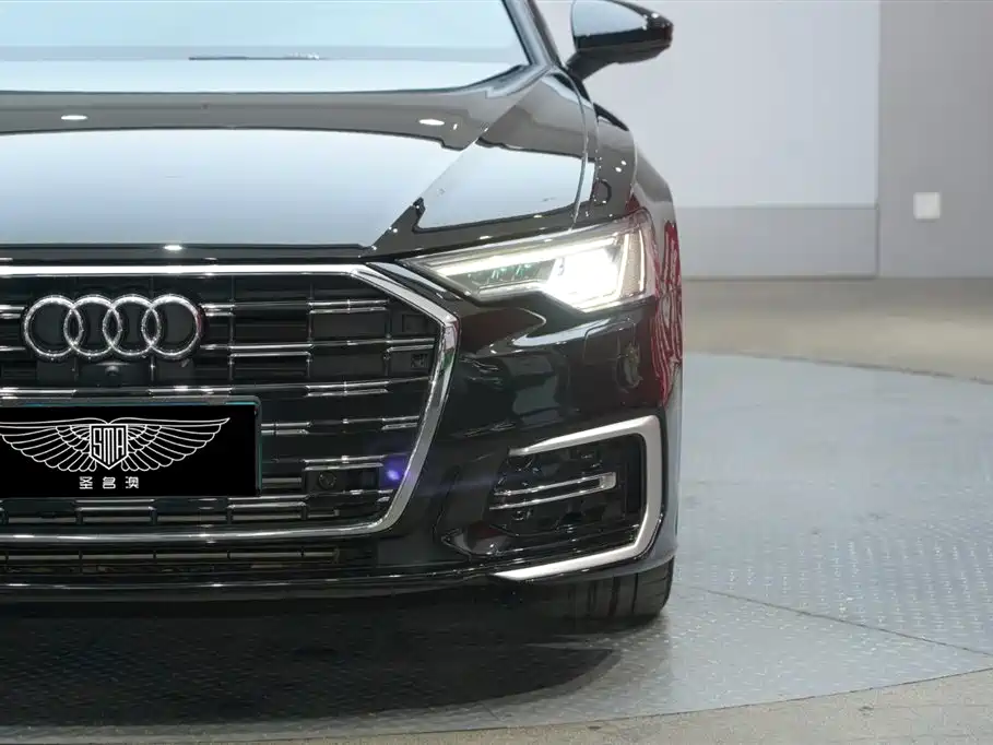 Audi A6L 2023 45 TFSI quattro exclusive dynamic model купить на сайте DeffCars