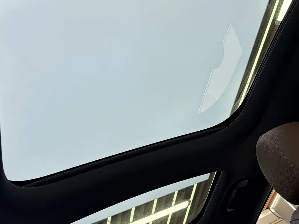 Mercedes-Benz GLB 2023 GLB 220 Dynamic купить на сайте DeffCars
