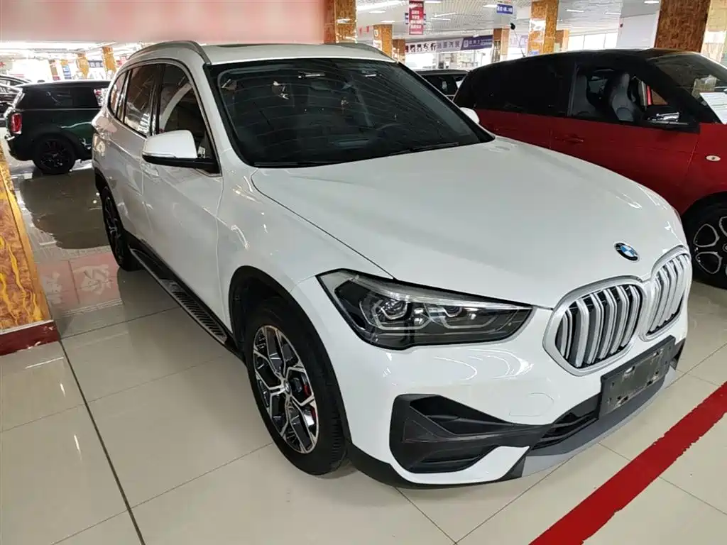 BMW X1 2020 sDrive25Li Leading Model купить на сайте DeffCars