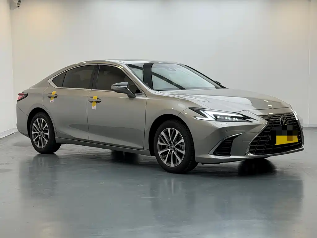 Lexus ES 2025 200 Premium Edition купить на сайте DeffCars