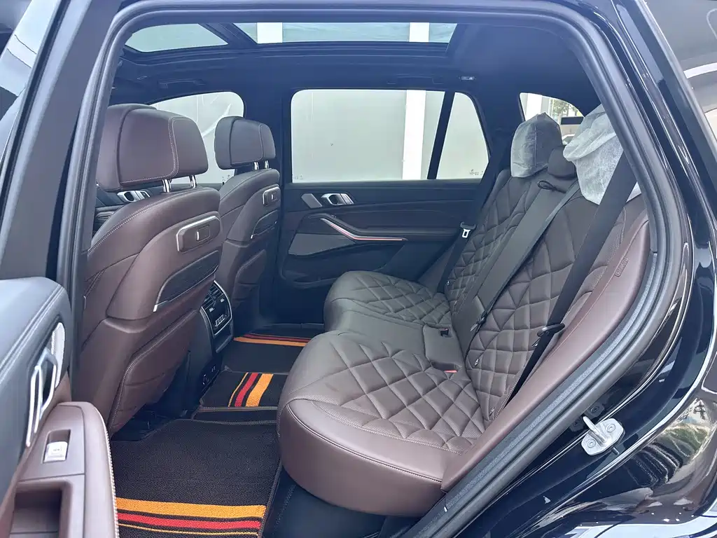 BMW X5 2023 xDrive 40Li M Sport Overnight Kit купить на сайте DeffCars