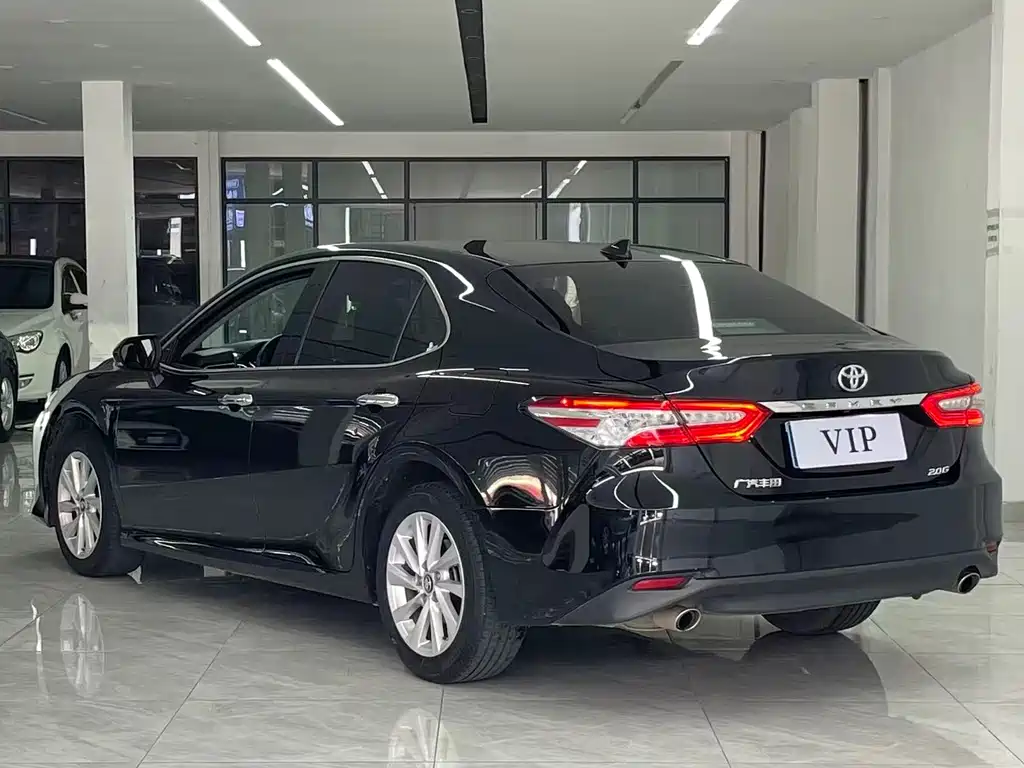 Camry 2021 2.0G Deluxe Edition купить на сайте DeffCars
