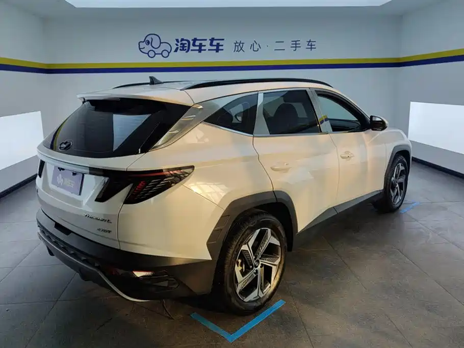 Tucson 2023 Tucson L 1.5T automatic two-wheel drive DLX luxury version купить на сайте DeffCars