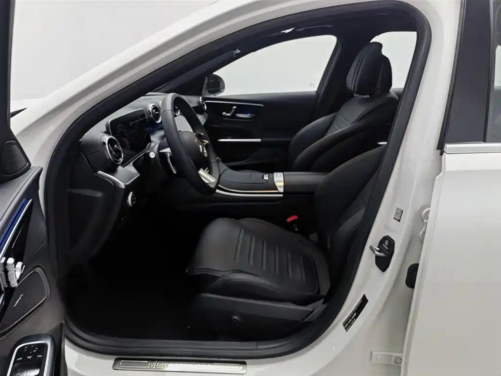 奔驰C级 2025款 改款 C 200 L 运动版 купить на сайте DeffCars