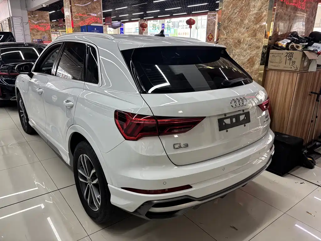 Audi Q3 2020 35 TFSI aggressive and dynamic купить на сайте DeffCars