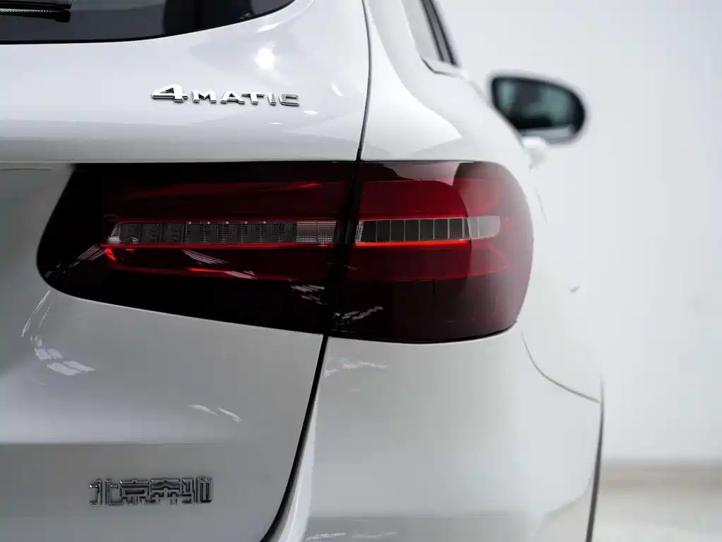 Mercedes-Benz GLC 2018 facelift GLC 260 4MATIC luxury model купить на сайте DeffCars