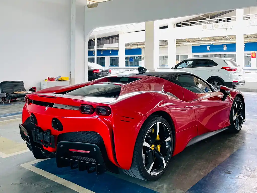 SF90 2020 3.9T V8 Stradale купить на сайте DeffCars