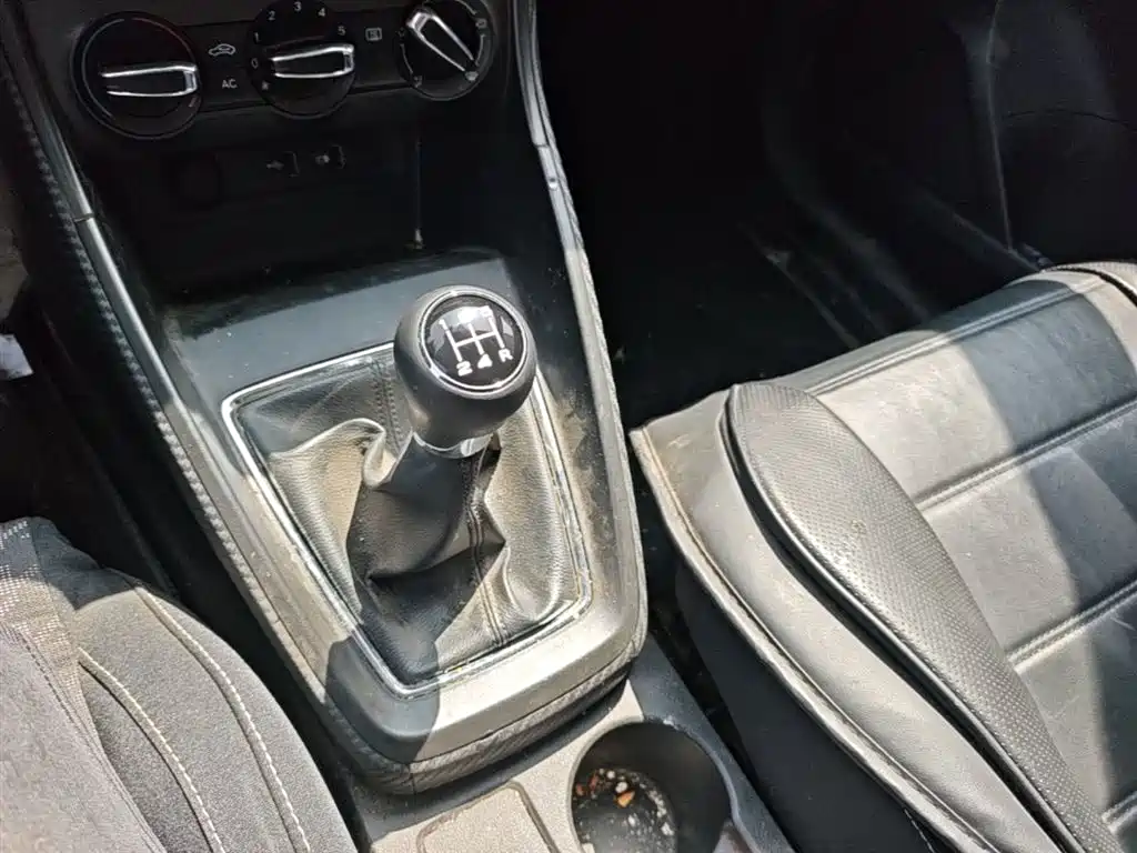 MG ZS 2019 1.5L Manual 65-inch Giant Screen Sunroof Global Version National VI купить на сайте DeffCars