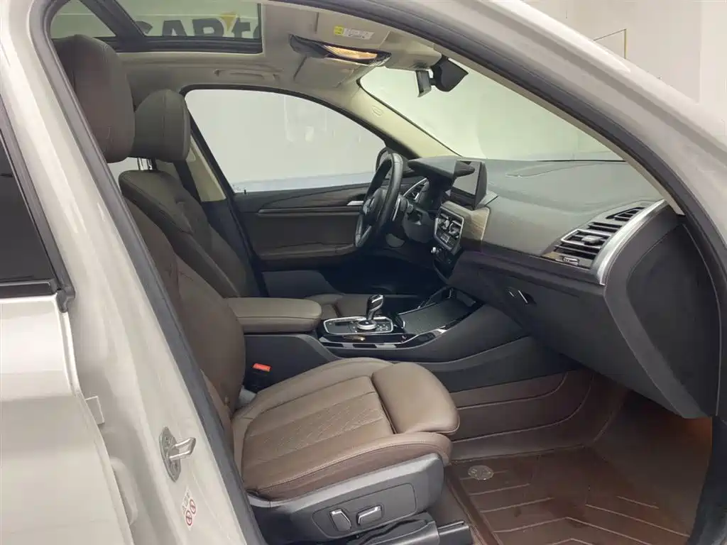 BMW X3 2023 Facelift xDrive30i Leading M Night Package купить на сайте DeffCars