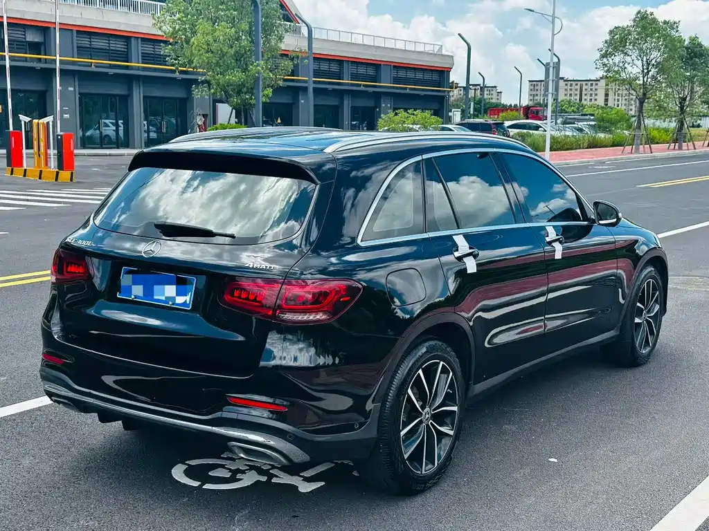 Mercedes-Benz GLC 2020 facelift GLC 260 L 4MATIC luxury model купить на сайте DeffCars