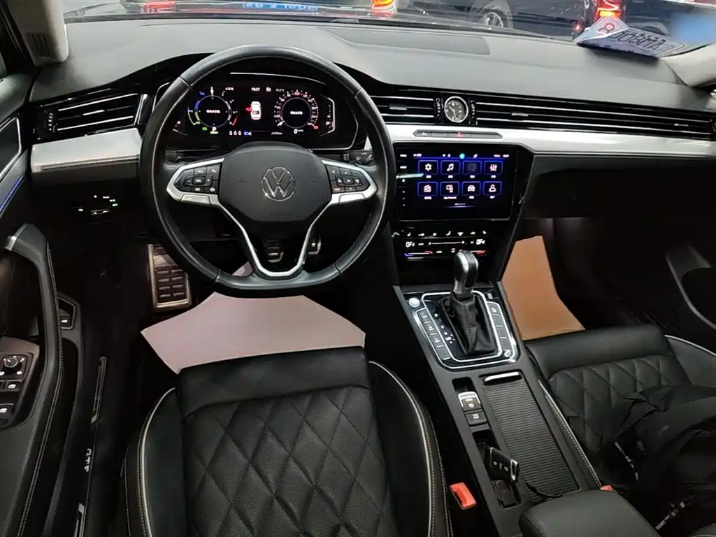 Magotan GTE plug-in hybrid 2022 GTE luxury model купить на сайте DeffCars