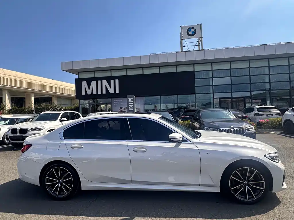 BMW 3 Series 2021 325Li M Sports Package купить на сайте DeffCars