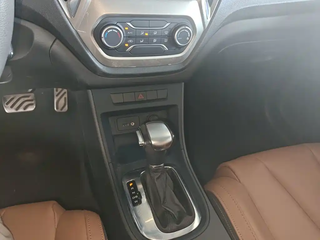 MG Motor GT 2016 1.5L Automatic Value Deluxe Edition купить на сайте DeffCars