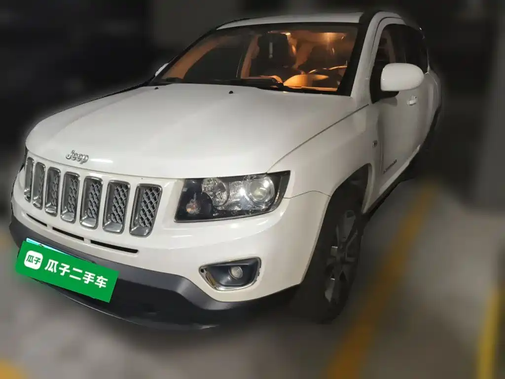 Compass imported 2014 2.4L four-wheel drive luxury version купить на сайте DeffCars