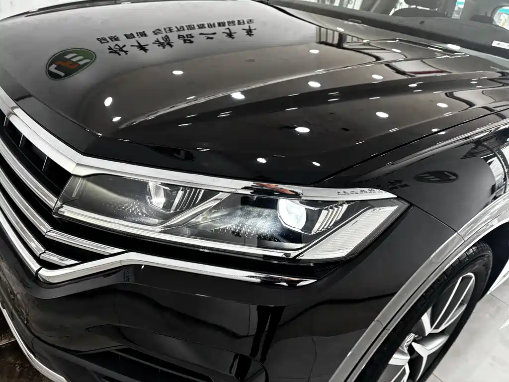 Touareg 2019 3.0TSI Ruifeng Edition National V купить на сайте DeffCars