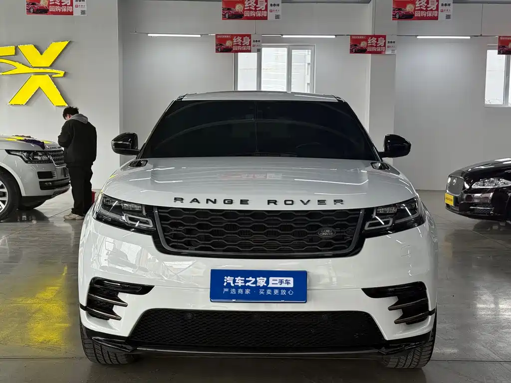 Range Rover Velar 2019 300PS R-DYNAMIC S купить на сайте DeffCars