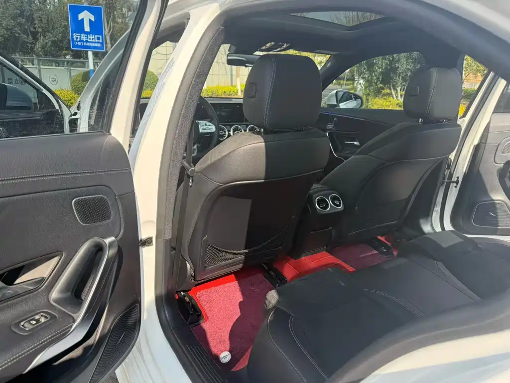 Mercedes-Benz A-Class 2019 A 200 L Sports Sedan купить на сайте DeffCars