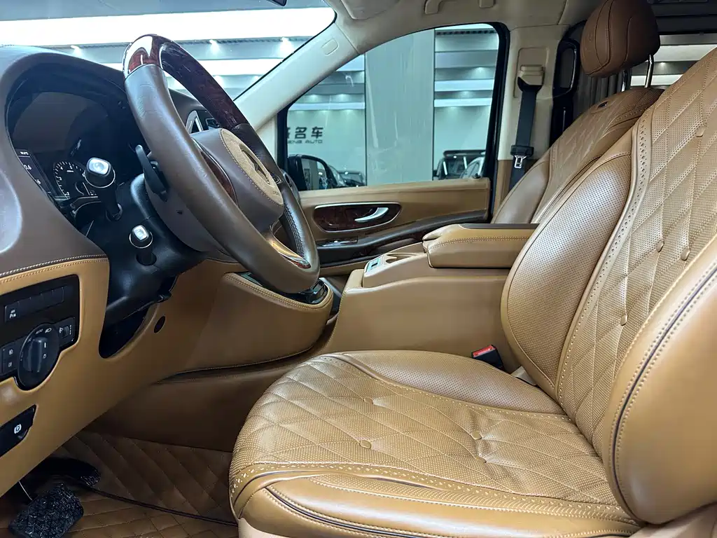 Vito 2020 2.0T Business Edition 7 seats купить на сайте DeffCars