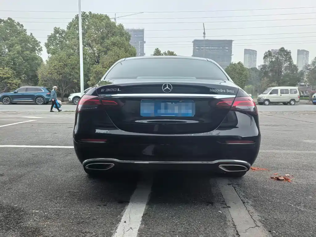 Mercedes-Benz E-Class 2023 E 300 L Luxury Model купить на сайте DeffCars