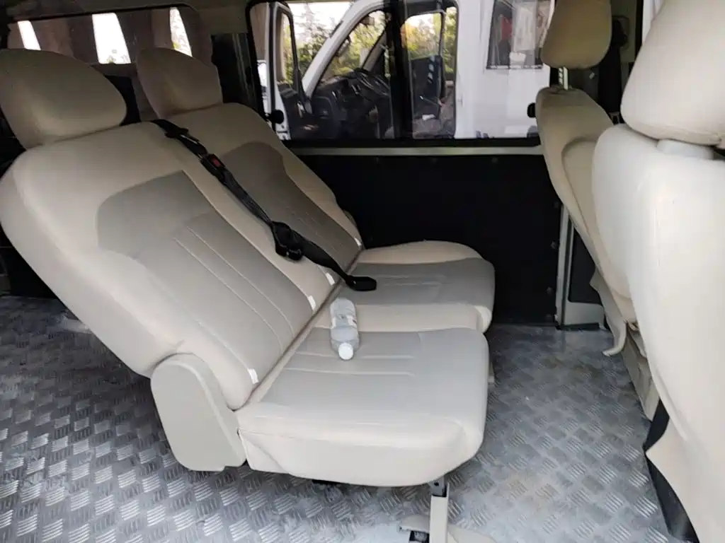 Lingzhi 2023 M5L 1.6L Basic 7-seater купить на сайте DeffCars