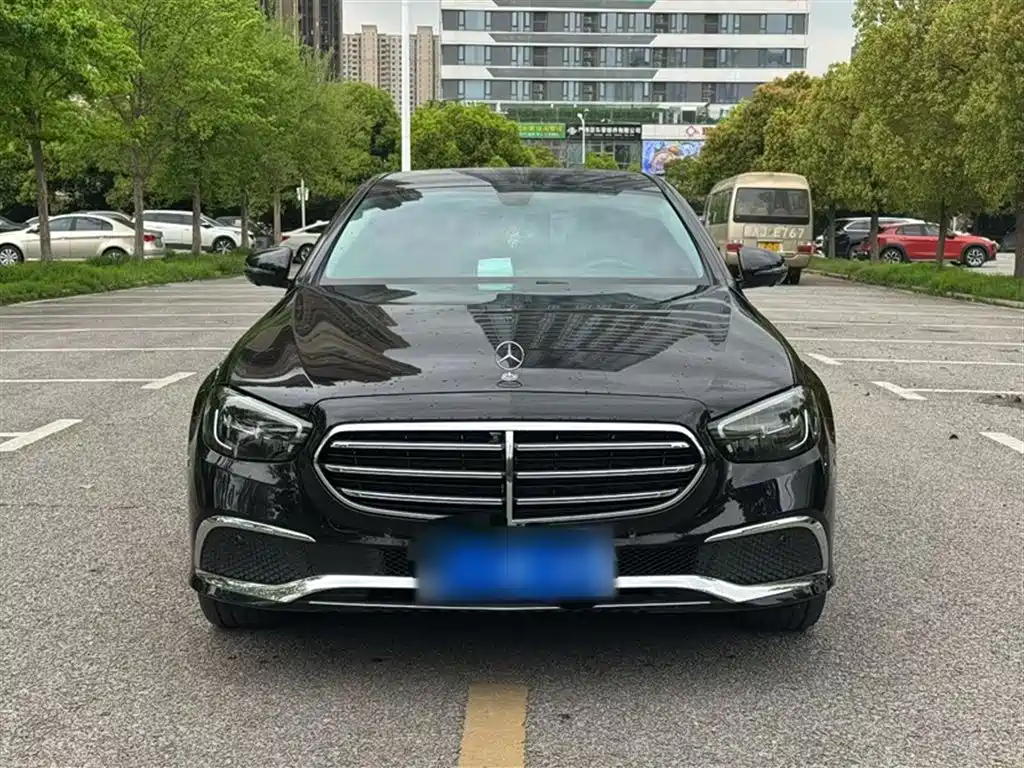 Mercedes-Benz E-Class 2023 E 300 L Fashion купить на сайте DeffCars