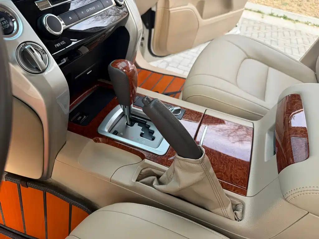 Land Cruiser 2012 4.6L automatic VX-R купить на сайте DeffCars