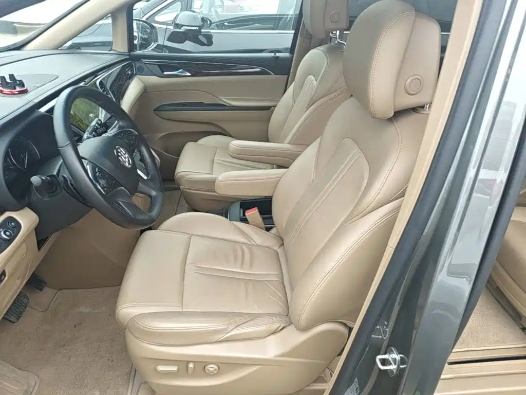 Buick GL8 2017 ES 28T Exclusive Type National V купить на сайте DeffCars