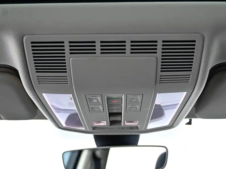 Touareg 2021 3.0TSI Ruixiang Edition Classic Sports Package купить на сайте DeffCars