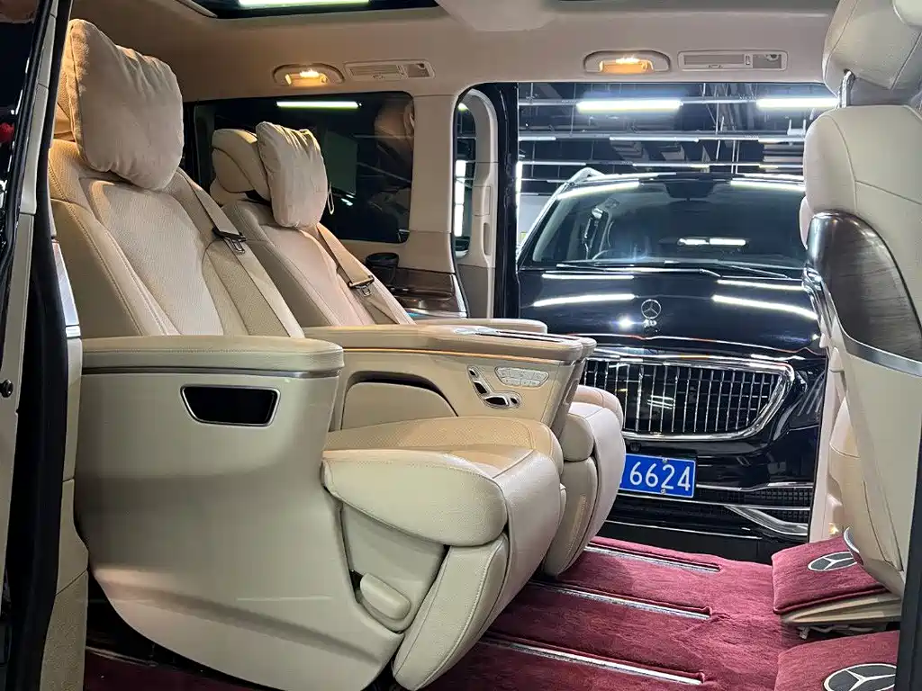 Mercedes-Benz V-Class 2022 V 260 L Long Wheelbase Premium Edition купить на сайте DeffCars
