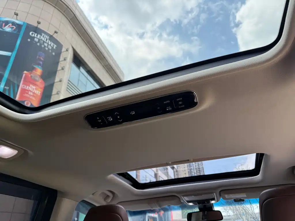 Odyssey 2022 2.0L e:HEV Sharp Extreme Edition купить на сайте DeffCars