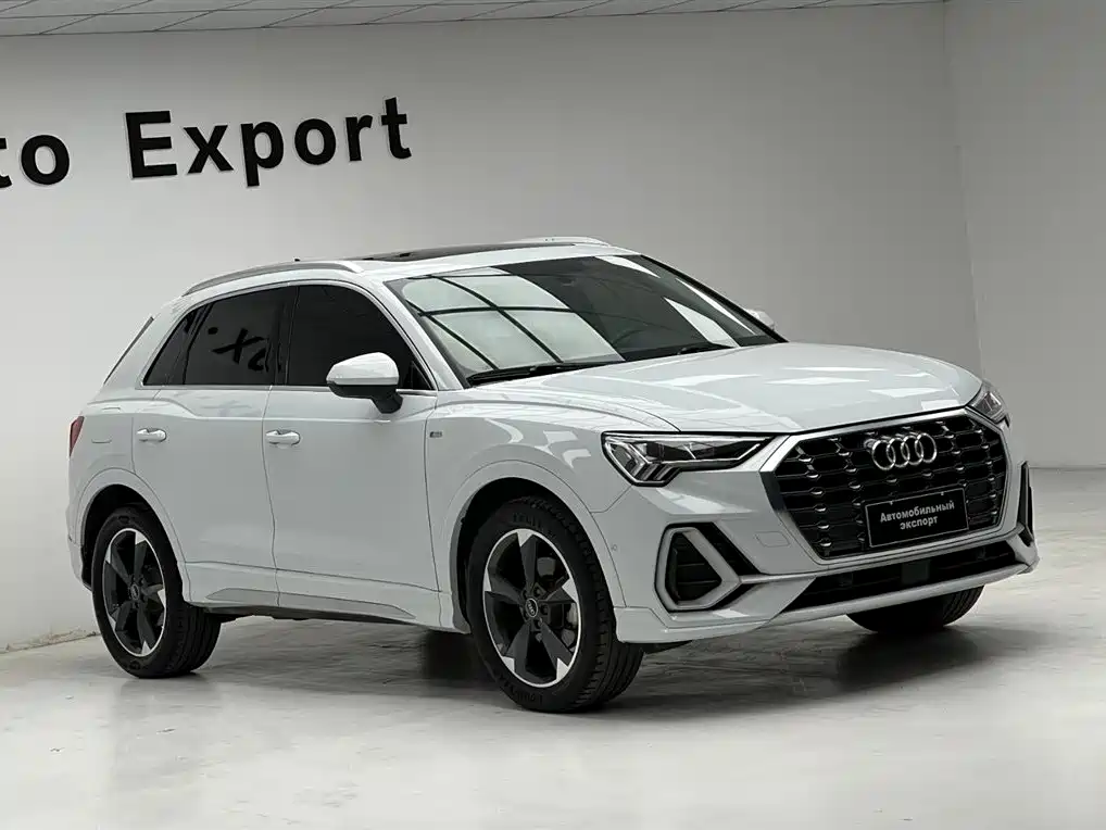 Audi Q3 2022 35 TFSI Fashionable and Dynamic купить на сайте DeffCars