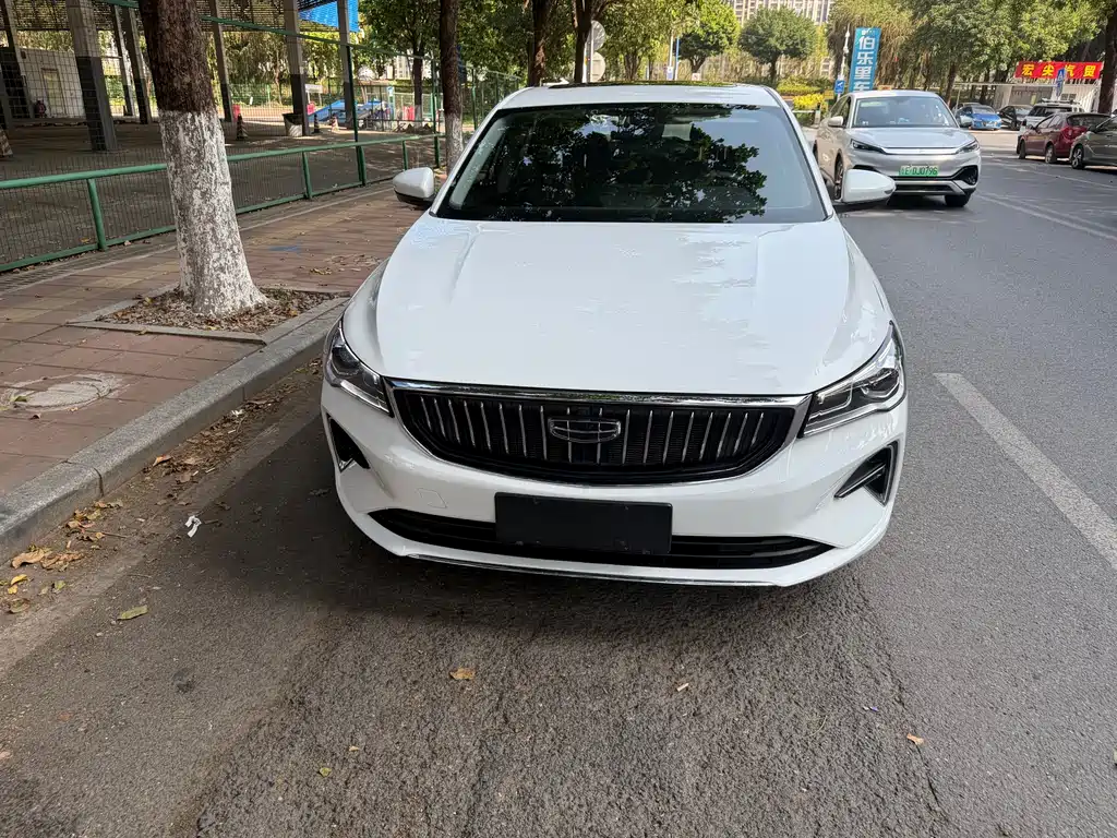 Emgrand 2022 4th generation 1.5L CVT premium model купить на сайте DeffCars