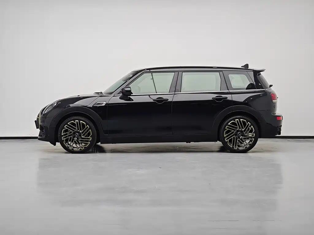 MINI CLUBMAN 2023 2.0T COOPER S Free Special Edition купить на сайте DeffCars