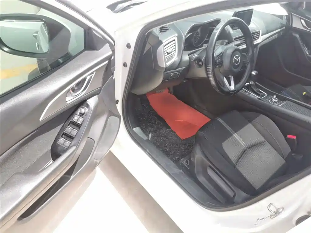 Mazda3 Angkesela 2017 sedan 1.5L automatic luxury model National V купить на сайте DeffCars